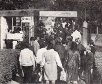 A fürdő bejárata