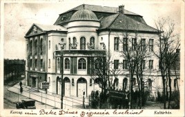 Karcag. Kultúrház.