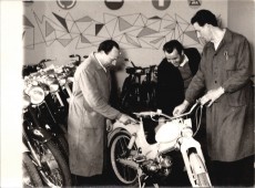 Pedálos moped