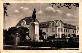 ÜDVÖZLET KARCAGRÓL