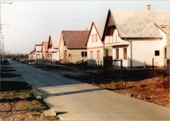 A szemközti oldal