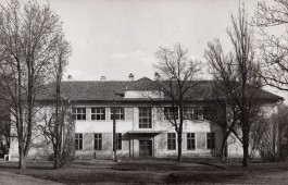Tanügyi főépület 01