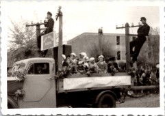 1960 - felvonulás - 01