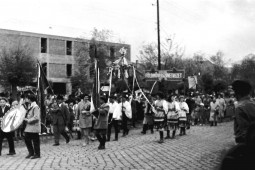 1960 - felvonulás - 02