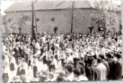 1964 - felvonulás - 01