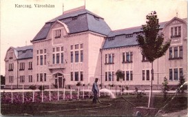 Karczag, Városháza