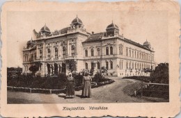 Kisujszállás. Városháza.