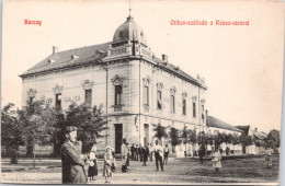 Karcag     Otthon-szálloda a Rózsa-utcával