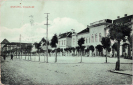 KARCZAG, Kossuth-tér