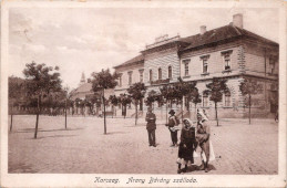 Karczag. Arany Bárány szálloda.