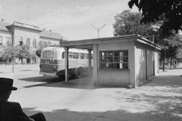 Az autóbusz-állomás 03.