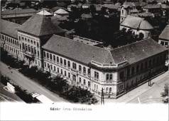 Gábor Áron Gimnázium