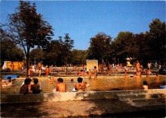 BEREKFÜRDŐ. Strand