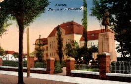 Karczag. Kossuth tér - Városháza