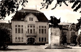 KARCAG Tanácsháza