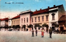 Karczag. Kir. járásbiróság.