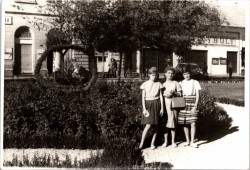 Buszra várva