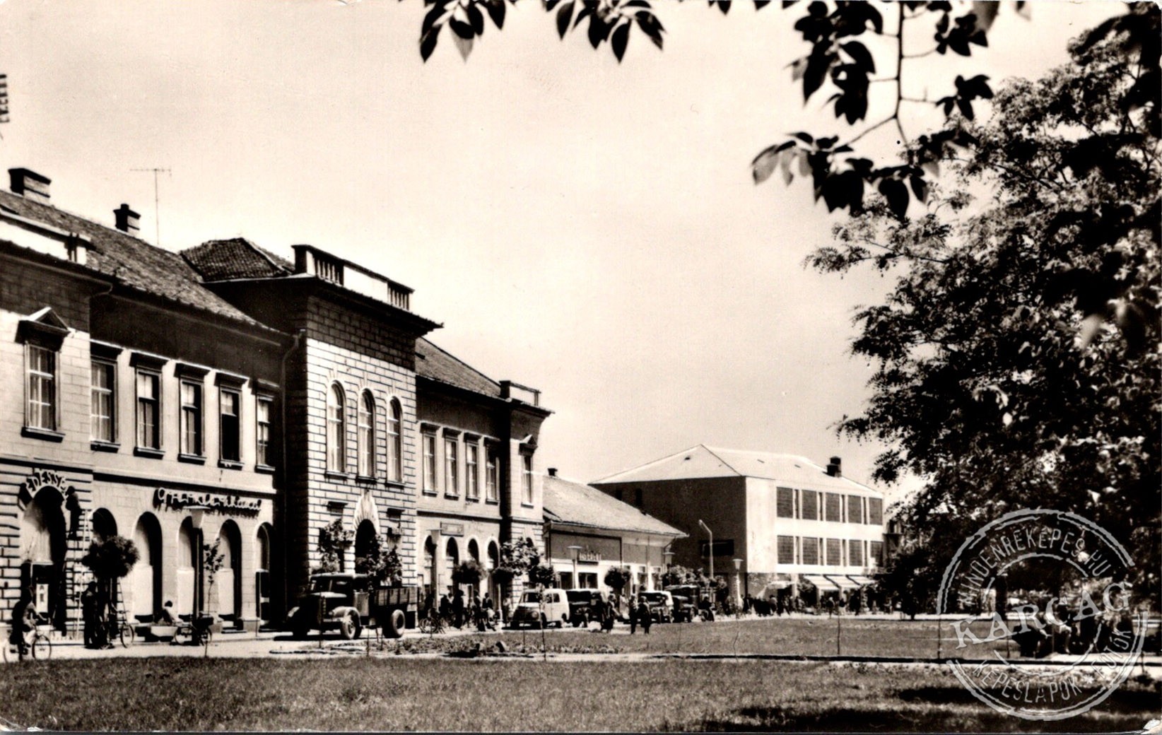 KARCAG Kossuth Lajos tér