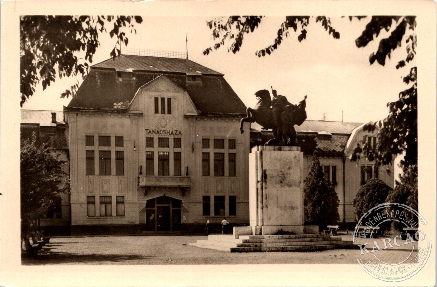 KARCAG Tanácsháza