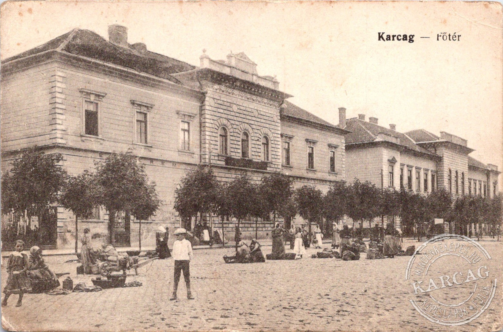 Karcag - Főtér