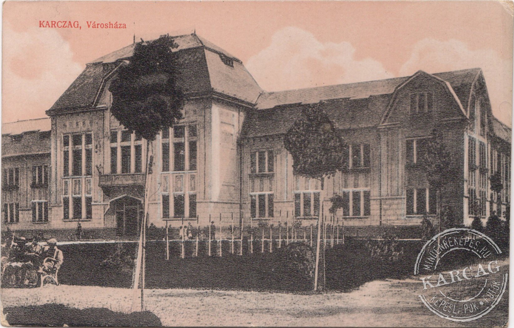 KARCZAG, Városháza