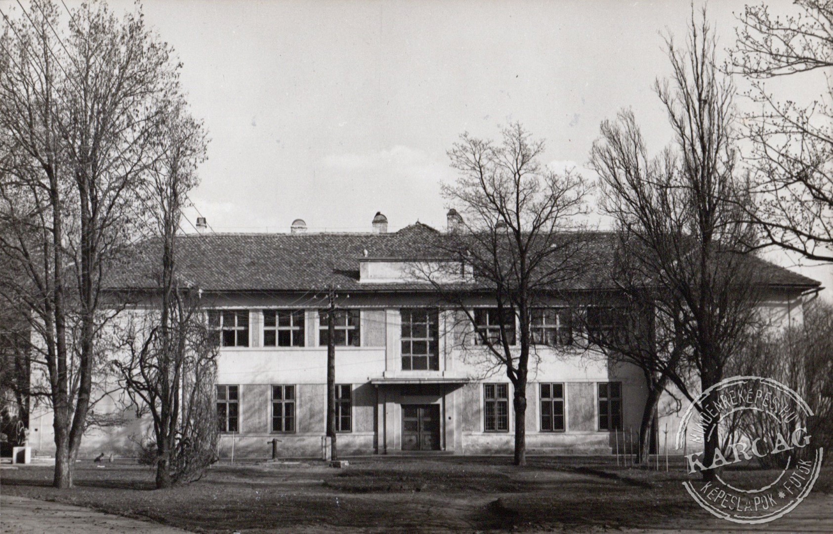 Tanügyi főépület 01