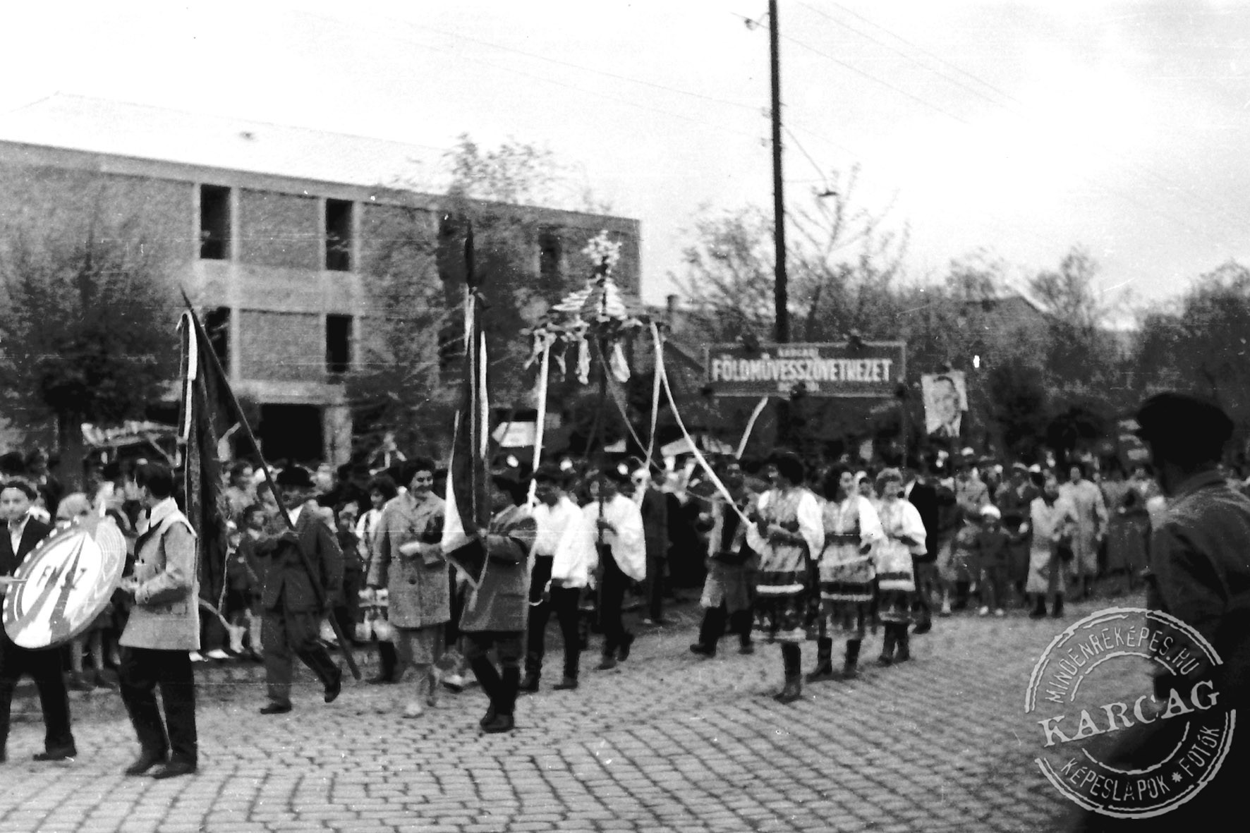 1960 - felvonulás - 02
