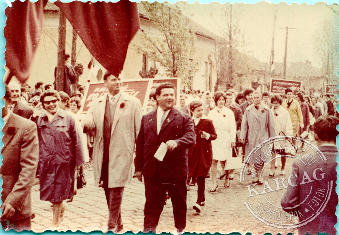 1965 - felvonulás - 14