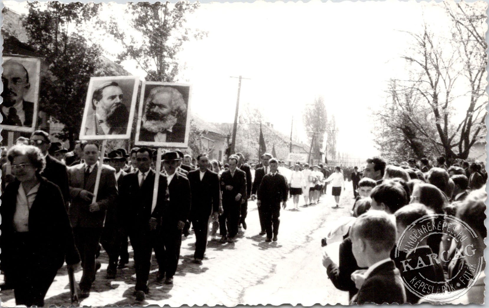 1967 - felvonulás - 01