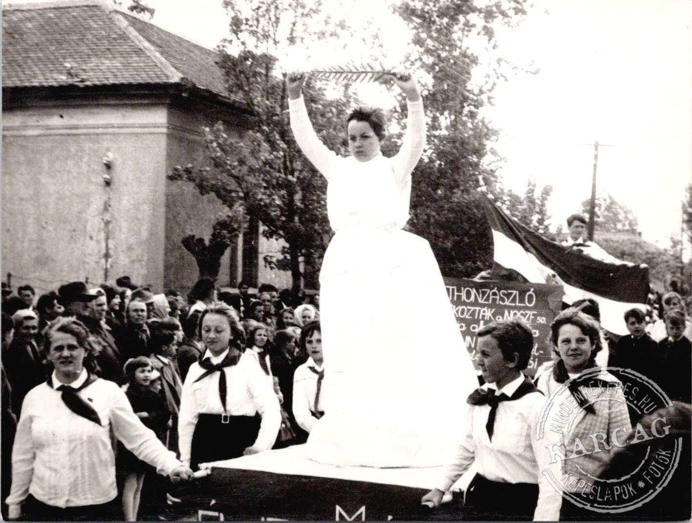 1968 - felvonulás - 12
