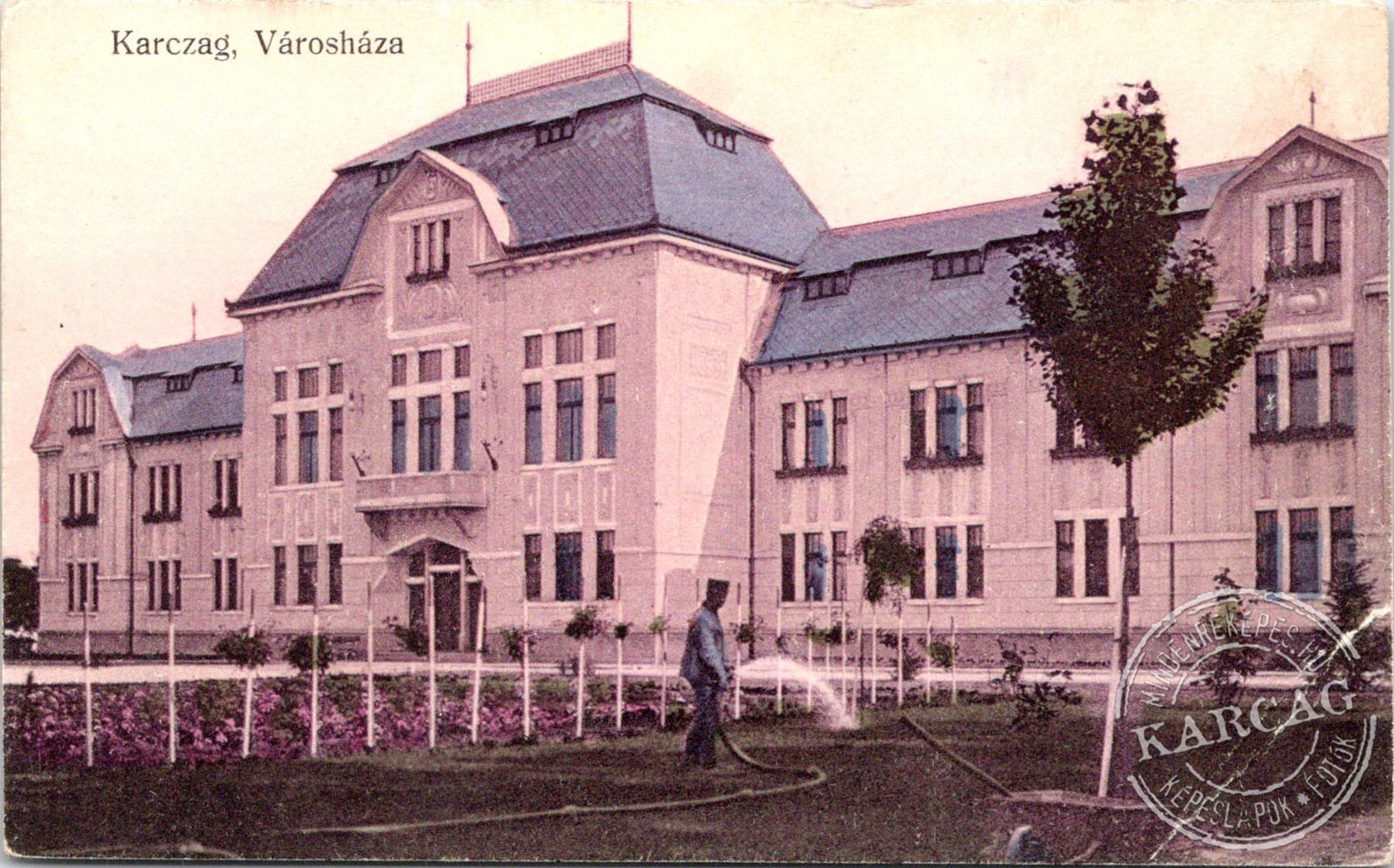 Karczag, Városháza