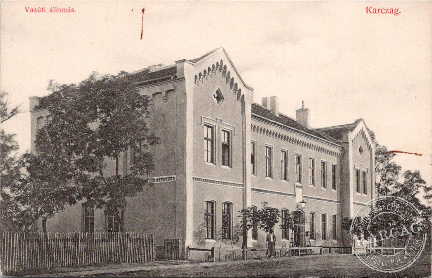 Vasúti állomás. Karczag.