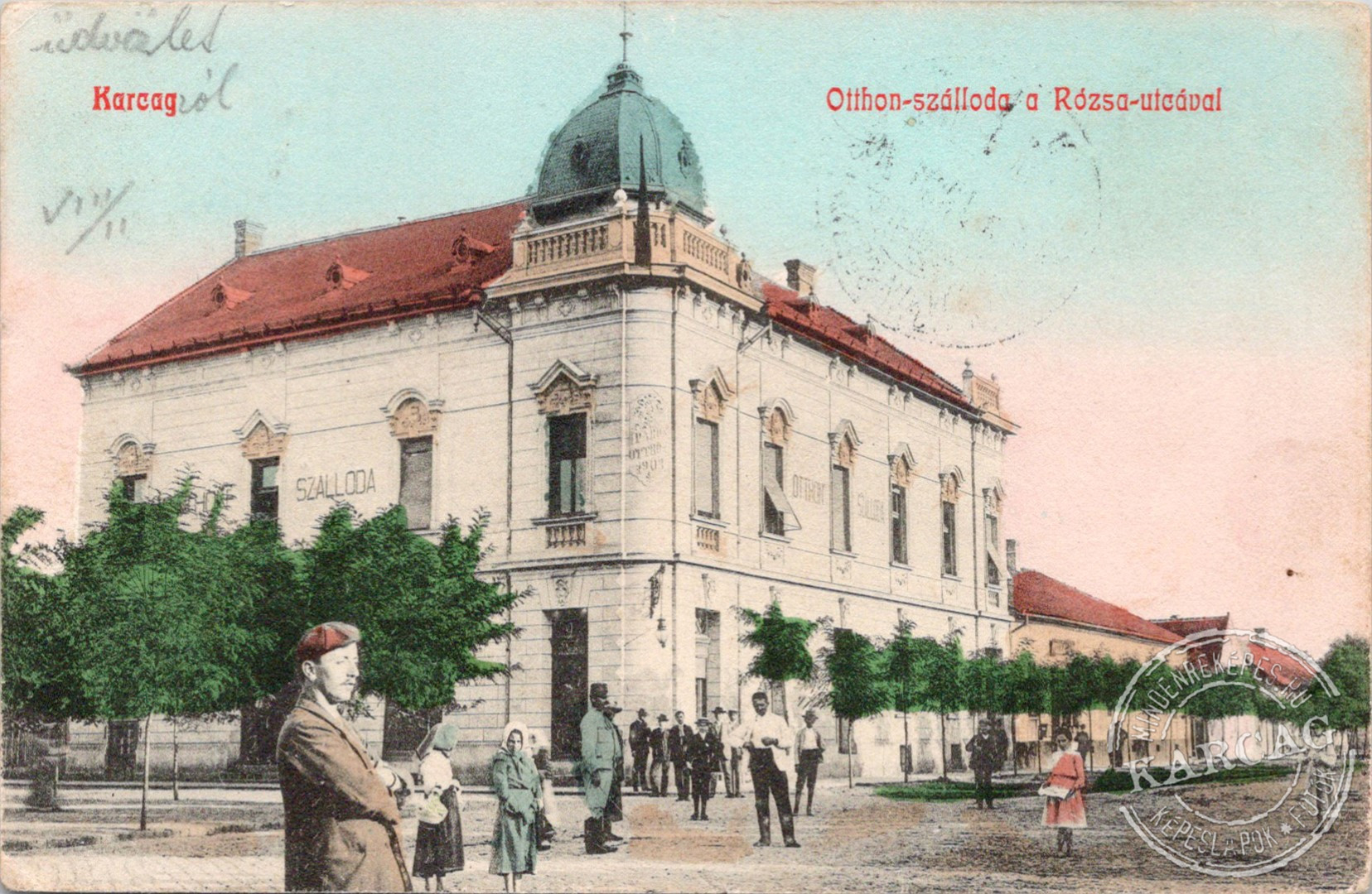 Karcag  Otthon-szálloda a Rózsa-utcával