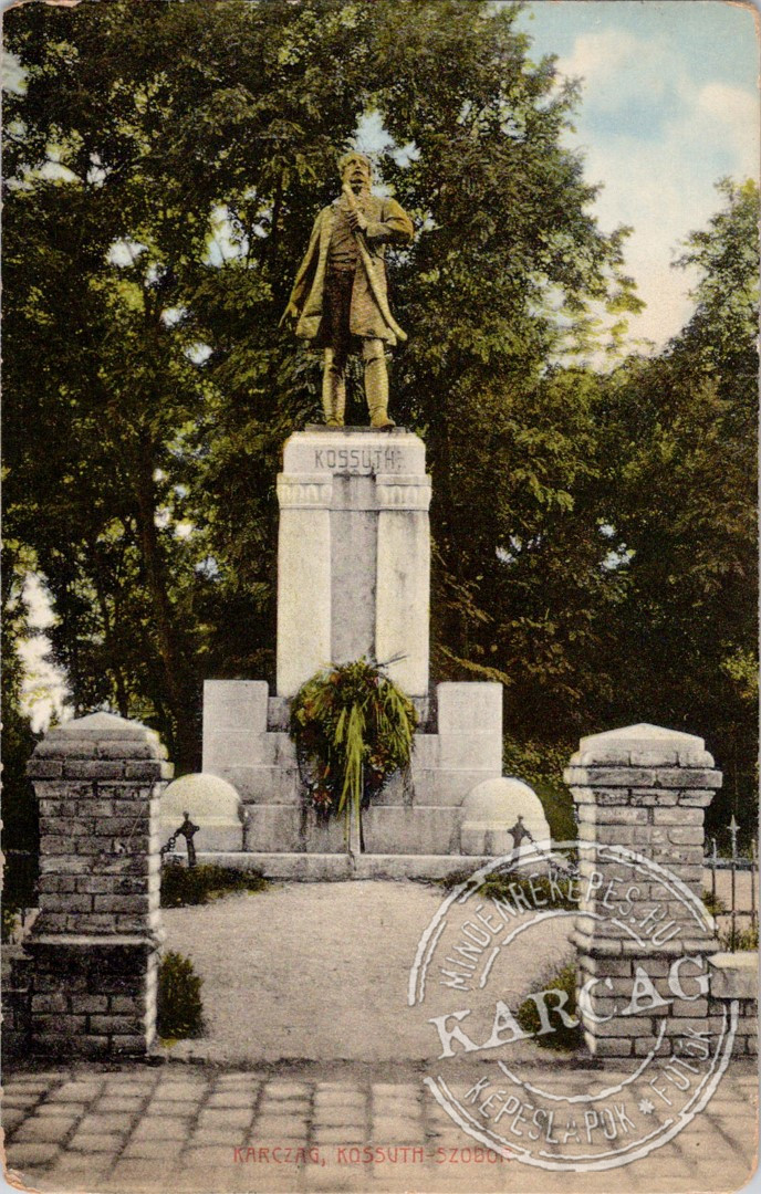 KARCZAG, KOSSUTH-SZOBOR