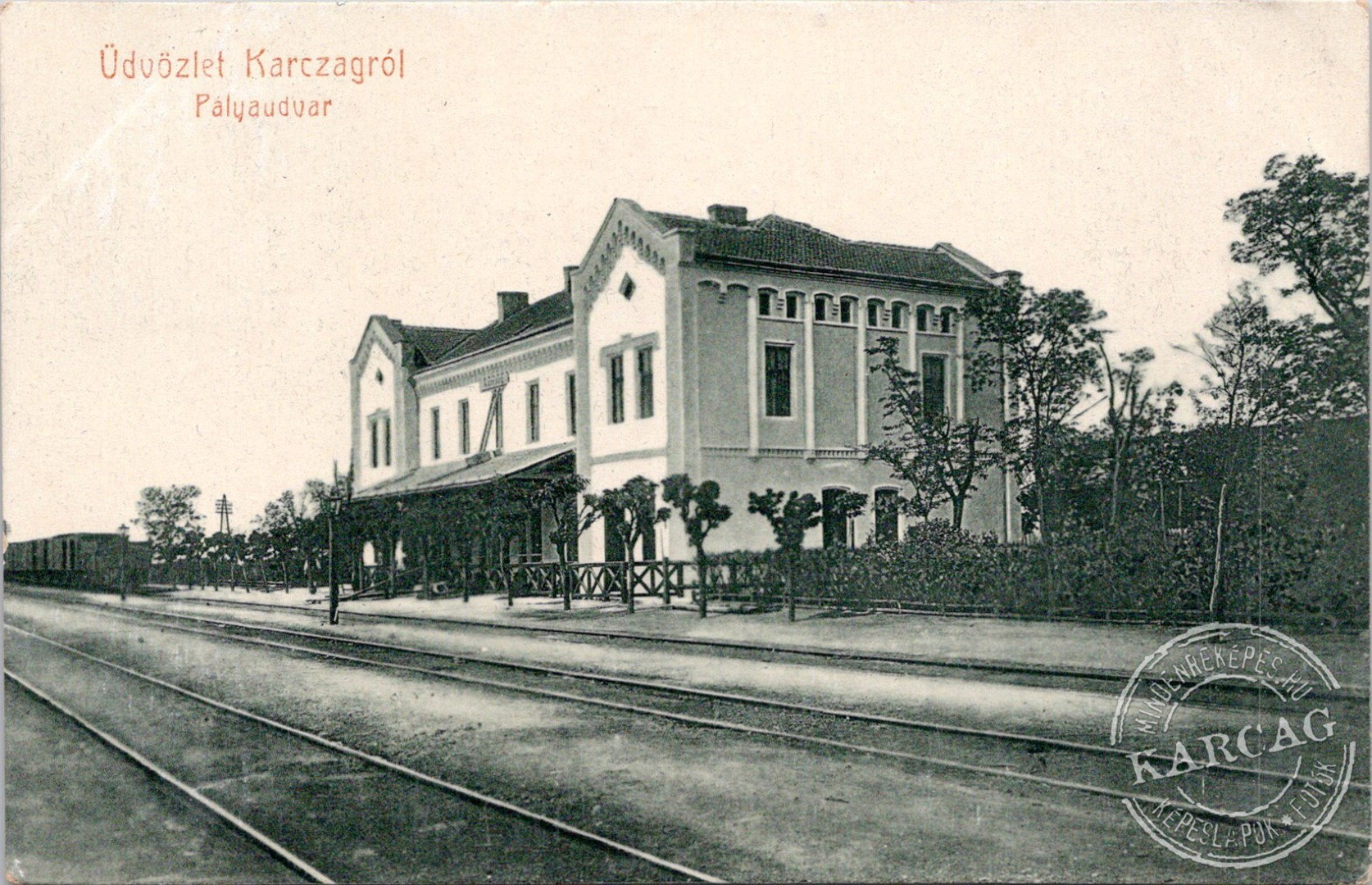 Üdvözlet Karczagról  Pályaudvar