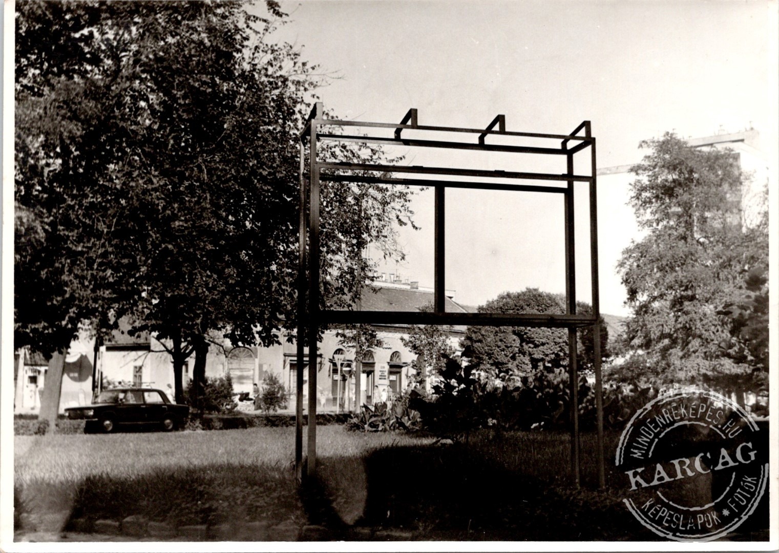 Kossuth téri konzol 01