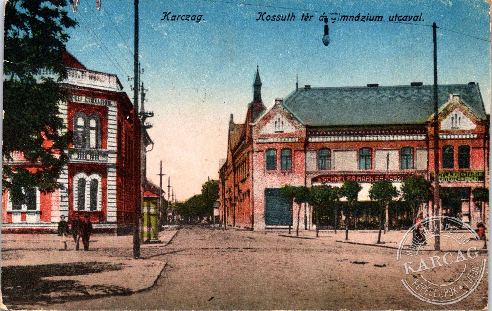 Karczag. Kossuth tér a Gimnázium utcaval.