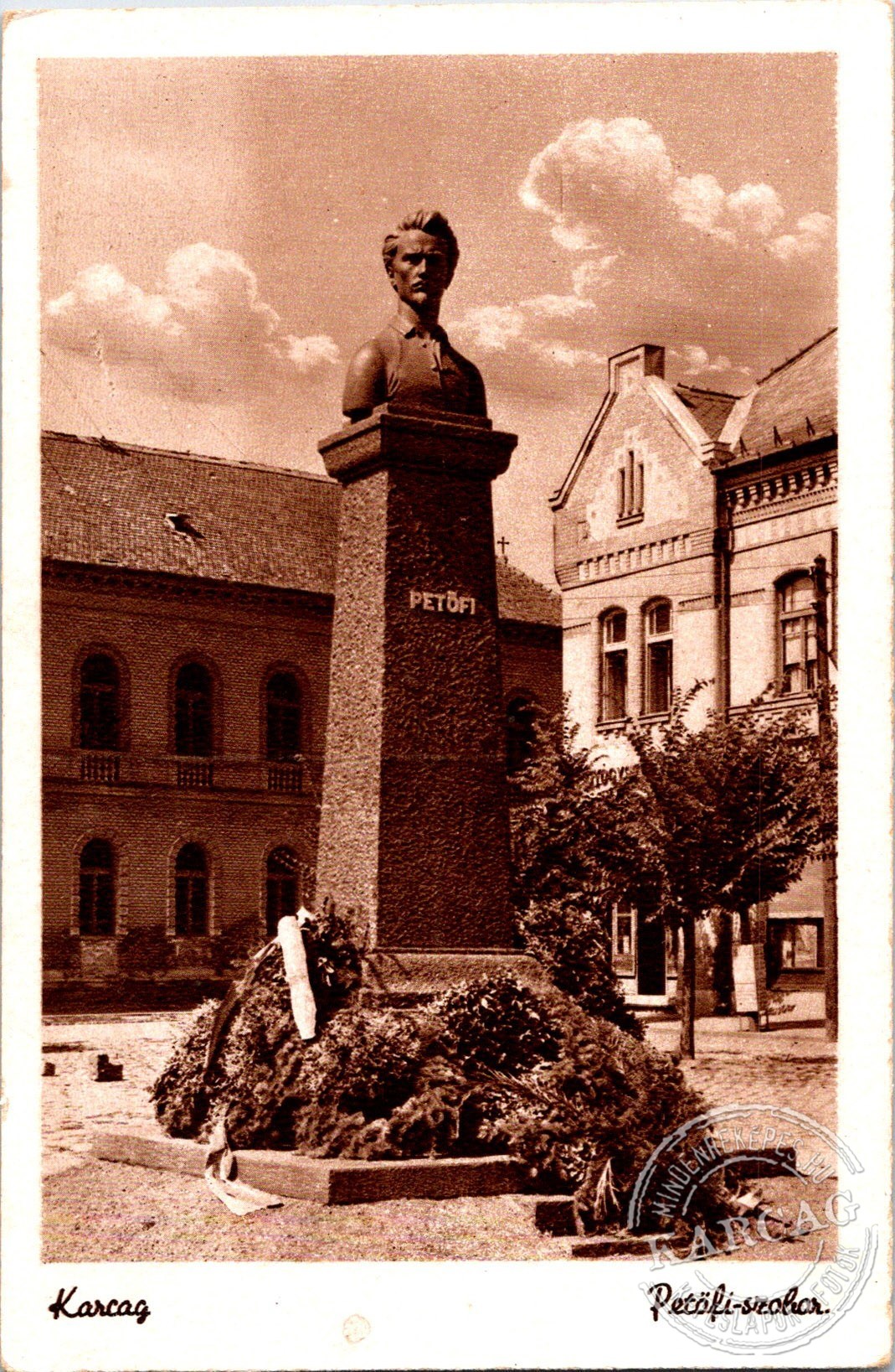 Karcag Petöfi-szobor.