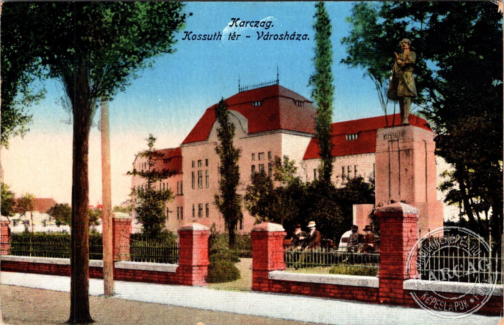 Karczag. Kossuth tér - Városháza.