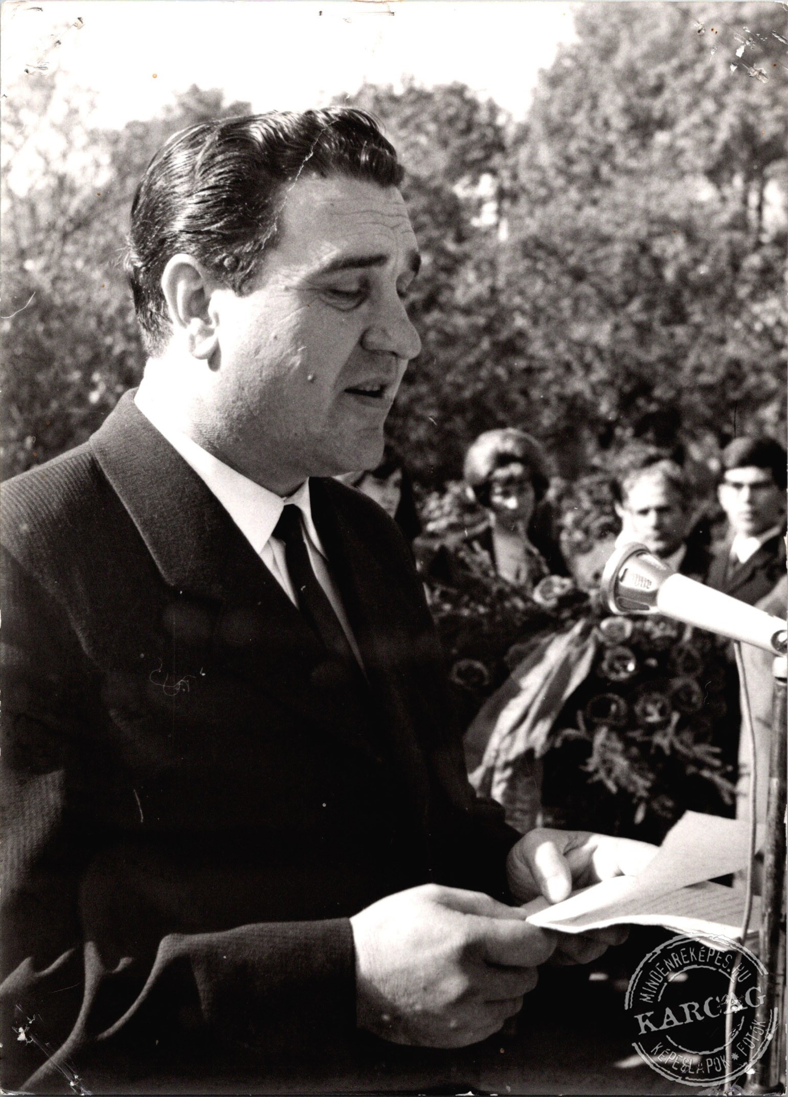 Kundra József ünnepi beszédet mond