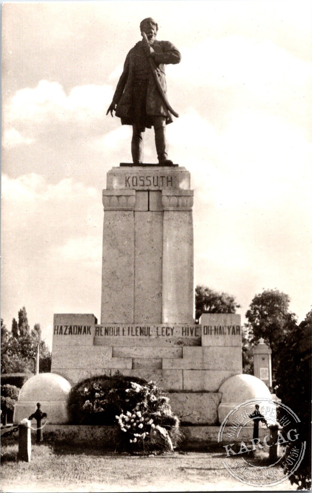 KARCAG Kossuth szobor