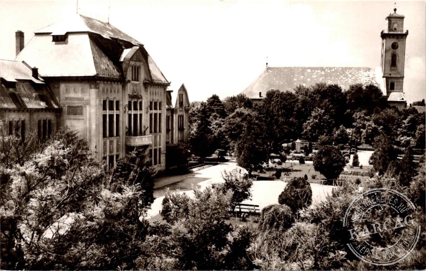 KARCAG Kossuth tér