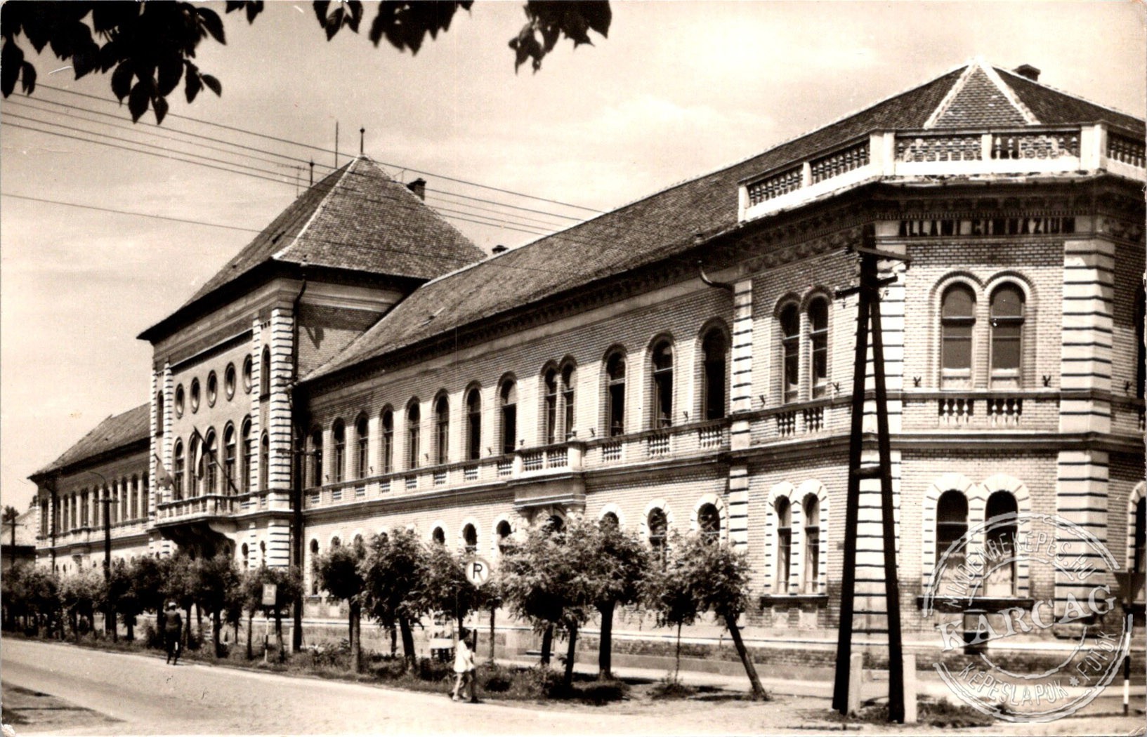 KARCAG Gimnázium