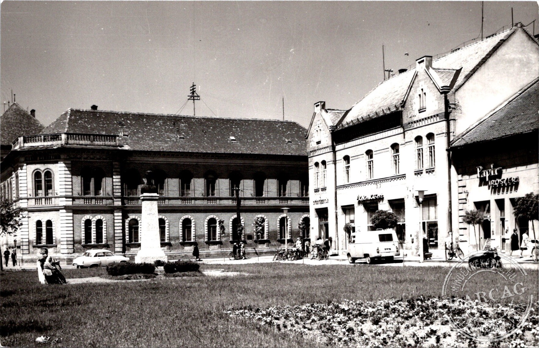 Karcag. Kossuth Lajos tér