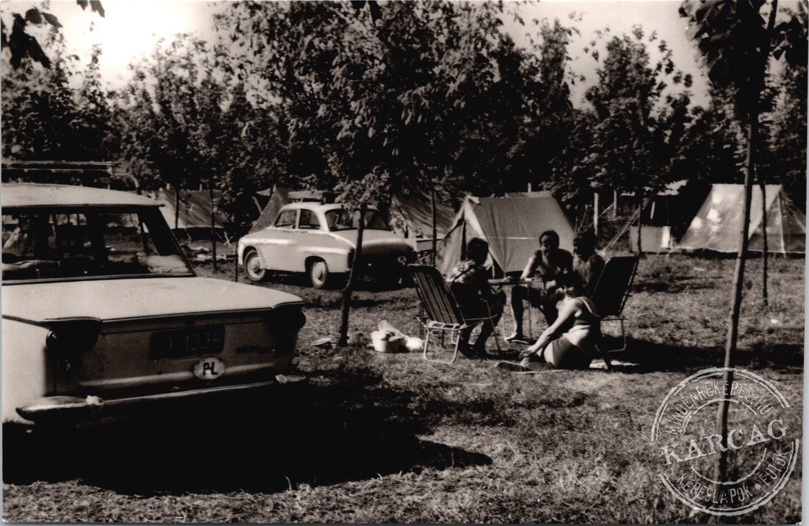 BEREKFÜRDŐ Camping