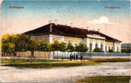 Kunhegyes - Községháza