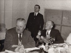 Hruscsov Karcagon 32