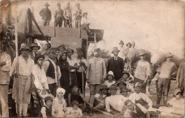 Cséplőbrigád Szentannaival