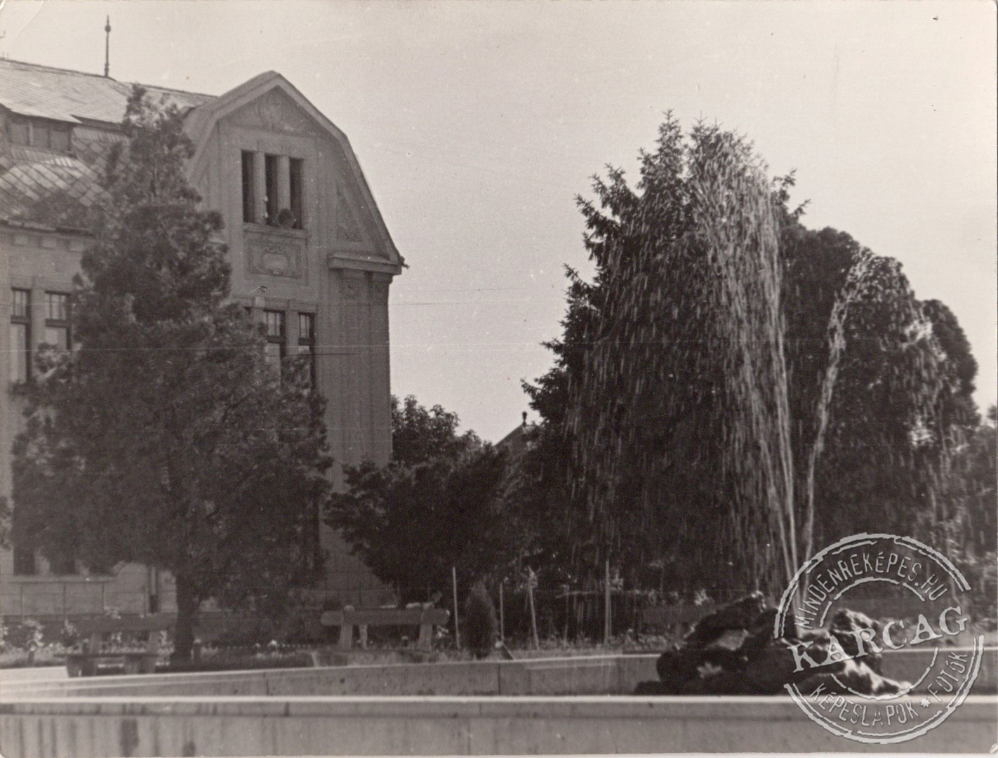 Szökőkút