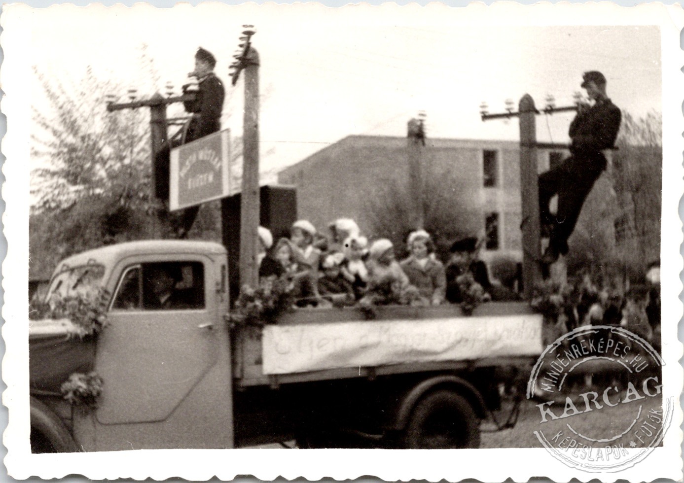 1960 - felvonulás - 01